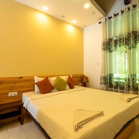 Hotel Bella Vista Anuradhapura Exterior photo